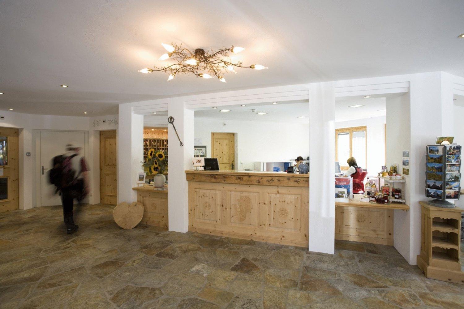 סילס מריה Hotel Seraina מראה חיצוני תמונה