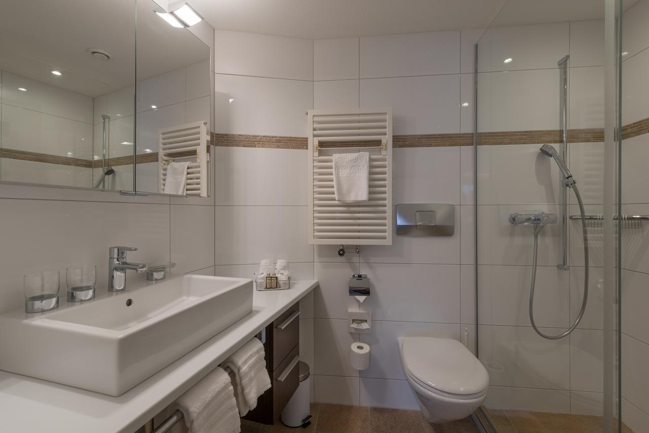 סילס מריה Hotel Seraina מראה חיצוני תמונה