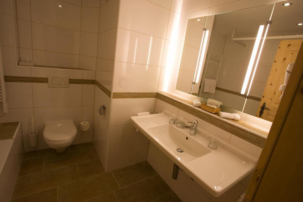 סילס מריה Hotel Seraina מראה חיצוני תמונה